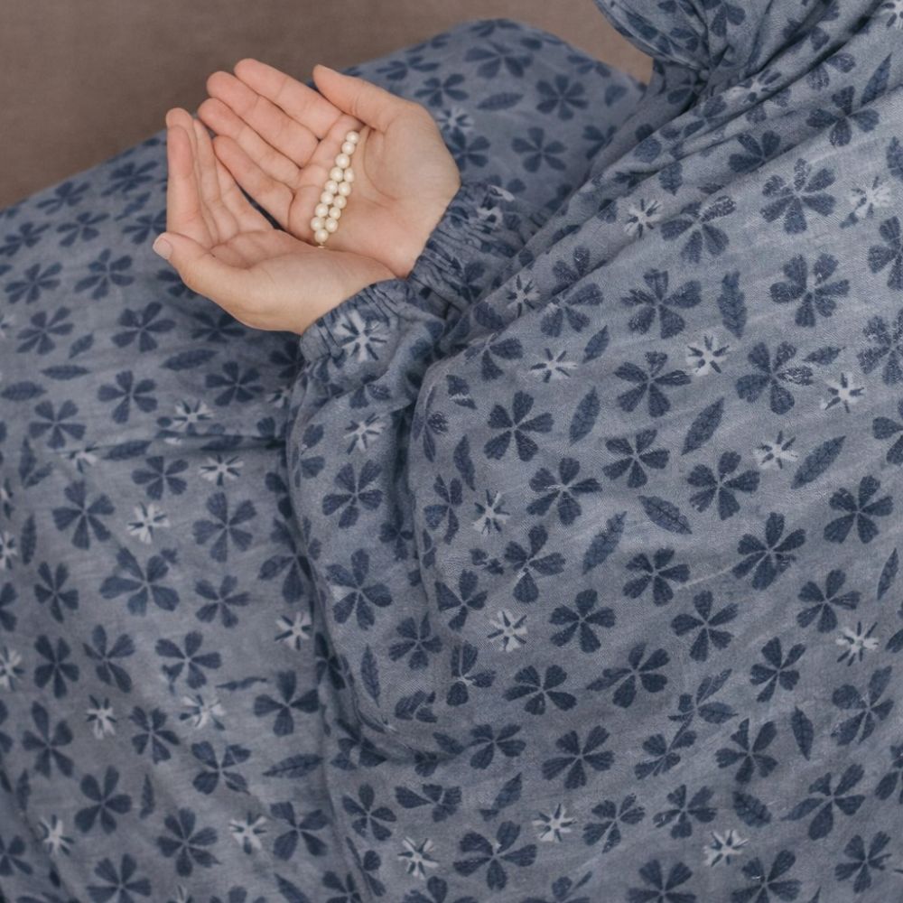 Full Coverage Namaz Chaddar - Lily Grey