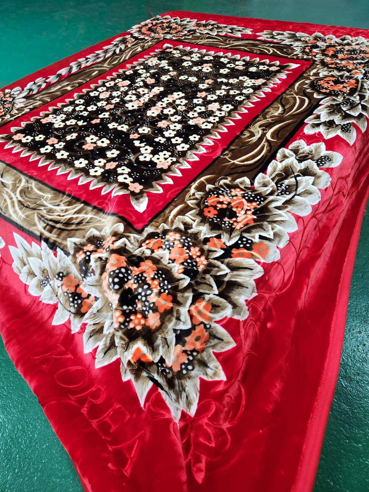 Super Duper Double Bed Blanket- red